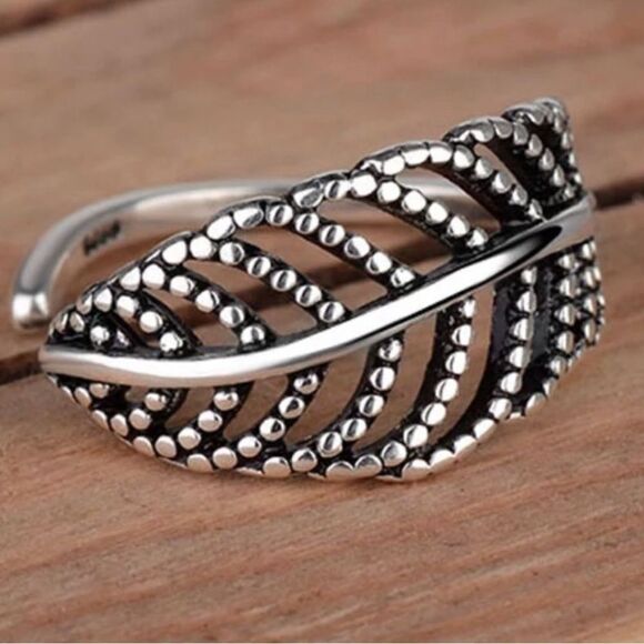 The Boho Feature Ring adjustable in antiques silver - Picture 5 of 5